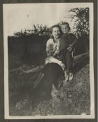 Elsa W. de Erwig y su hijo Fausto