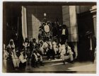 Grupo de Turbantes en la puerta de la Iglesia de Andacollo