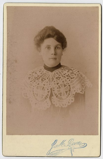 Retrato de Rosario Bastidas Aguirre