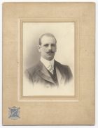 Retrato de un hombre con bigote