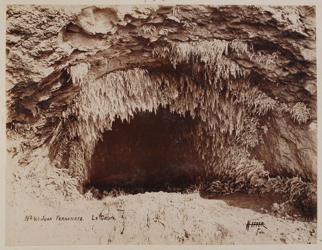 La gruta, Juan Fernández