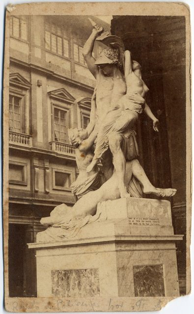 Vista de un monumento en Florencia