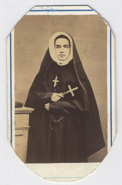R.M. María del Carmen Larraín Urriola