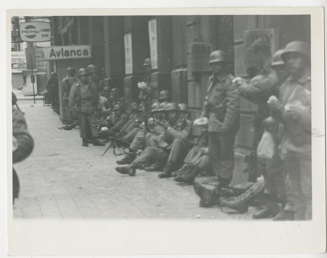 Militares en las calles de Santiago