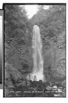 Chile.- Termas de Tolhuaca, Salto del Malleco
