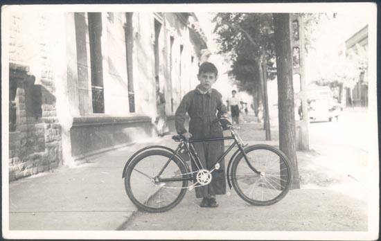Juan Bley Monroy con bicicleta